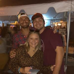 Meet your Posher, Dillon